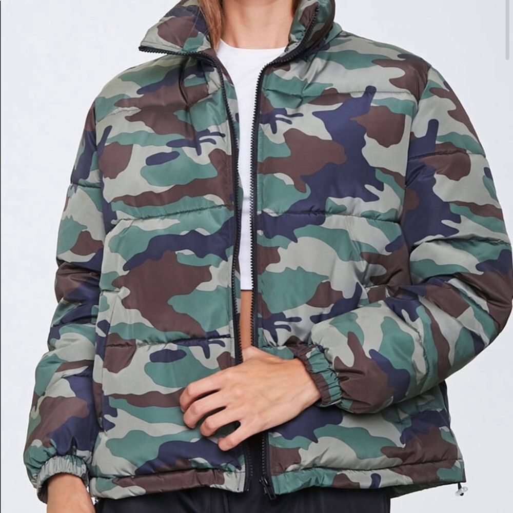 Camo print puffer jacket